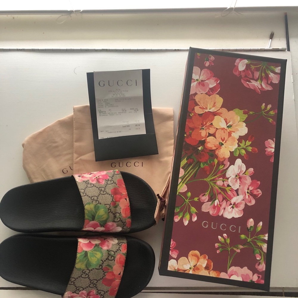 authentic Gucci bloom slides size 37